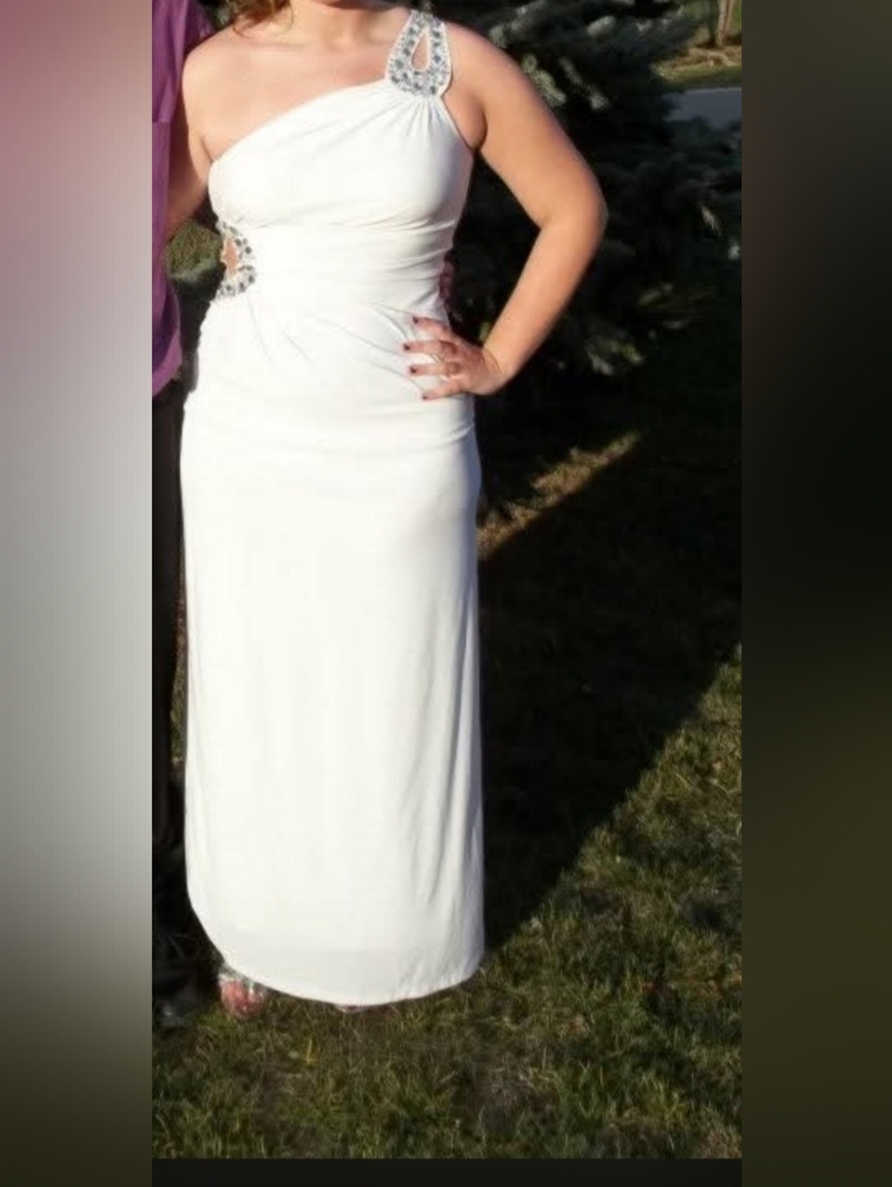 White One-Shoulder Evening Gown with Embellished Strap And Side Cut Out